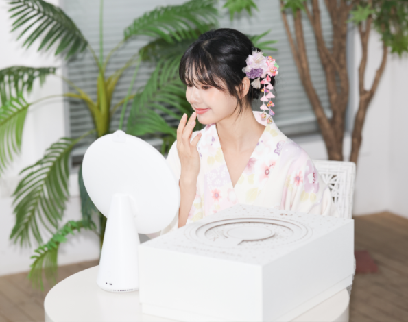 FPD智能美妆镜：一面镜子，如何成为私人美妆顾问？